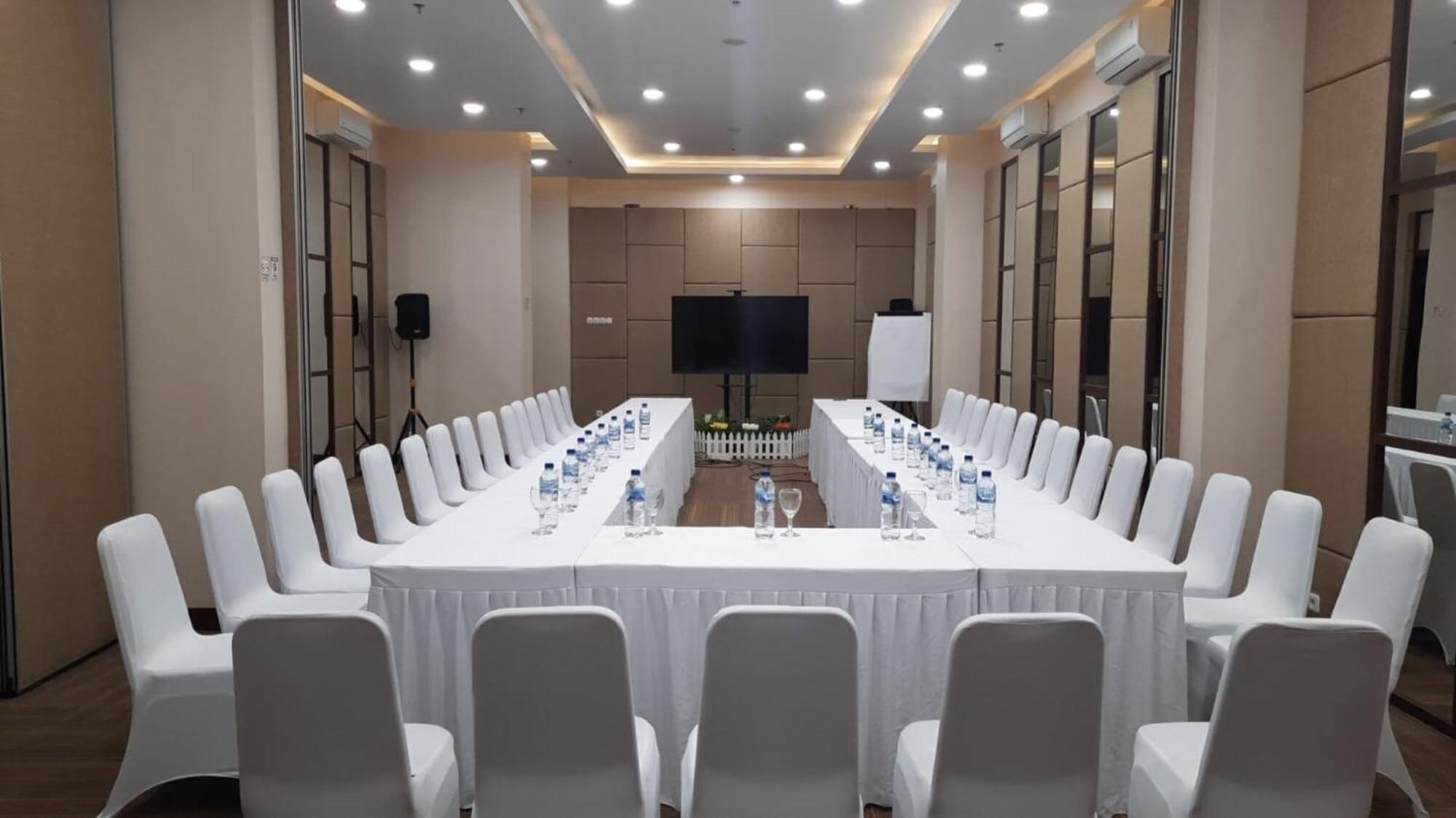 Cordova Suites Semarang Zewnętrze zdjęcie