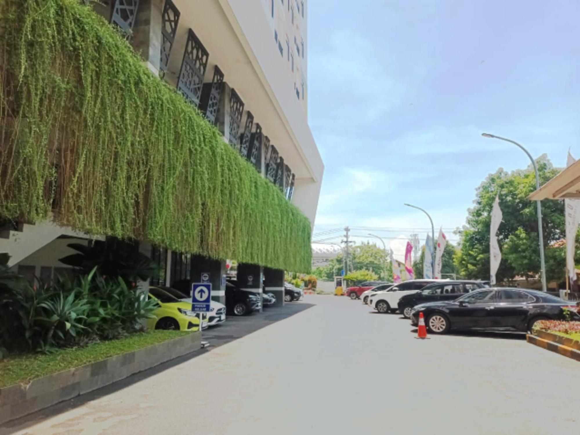 Cordova Suites Semarang Zewnętrze zdjęcie