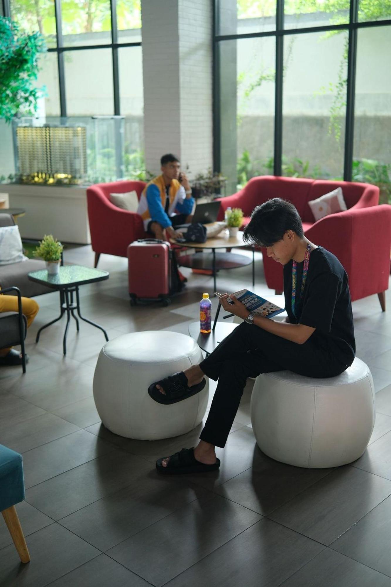 Cordova Suites Semarang Zewnętrze zdjęcie