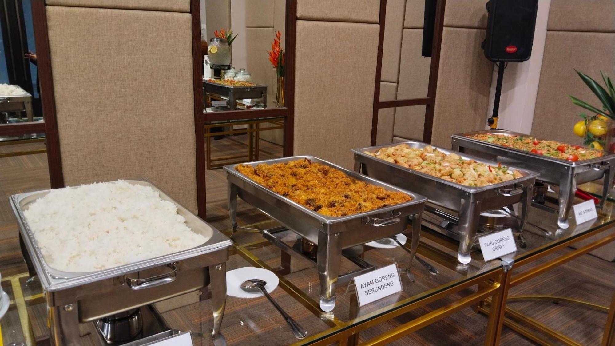Cordova Suites Semarang Zewnętrze zdjęcie